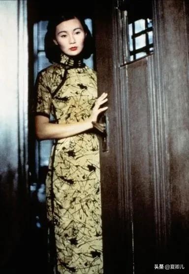 不是穿上旗袍就是女神，這幾位女星告訴你，什麼叫做為旗袍而生