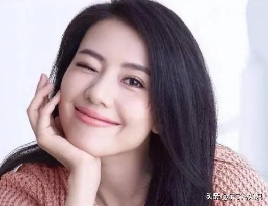 42歲高圓圓的復出，一臉疲憊眼眸空洞，8年過去演技反而退步了