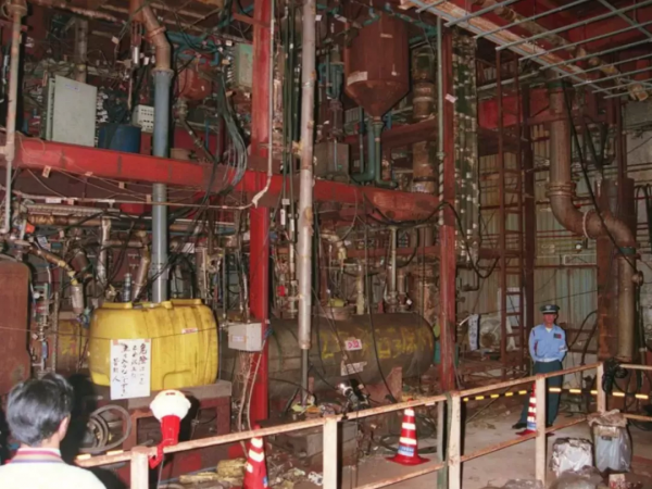 造成13人死亡、6300餘人受傷!案發前還有一家3口慘遭滅門…背後邪惡組織究竟有多可怕! 造成13人死亡、6300餘人受傷!案發前還有一家3口慘遭滅門…背後邪惡組織究竟有多可怕!