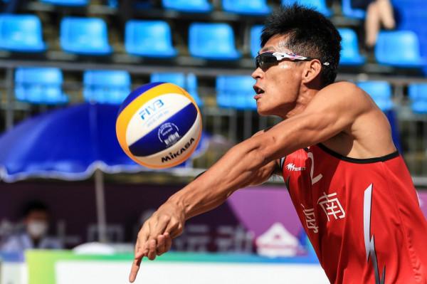 沙灘排球——男子成年組小組賽：江蘇一隊勝海南一隊