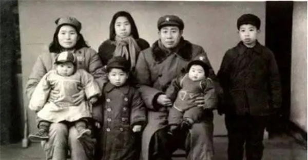 這個王牌軍真野,援朝未帶武器,師副政委率部“搶”駐地軍火庫 這個王牌軍真野,援朝未帶武器,師副政委率部“搶”駐地軍火庫