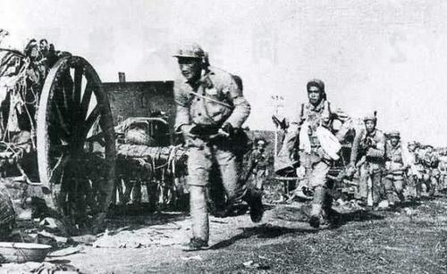 1952年葡兵公然炮擊拱北關閘，解放軍馬上還擊，葉劍英：賠款4億