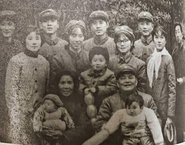 “鐵道游擊隊”隊長的原型是誰，建國後授什麼軍銜，最終結局如何