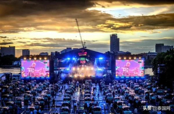 一名中國人在泰確診的抗毒日誌:呼吸困難,喝水像刀割一樣疼.... 一名中國人在泰確診的抗毒日誌:呼吸困難,喝水像刀割一樣疼....