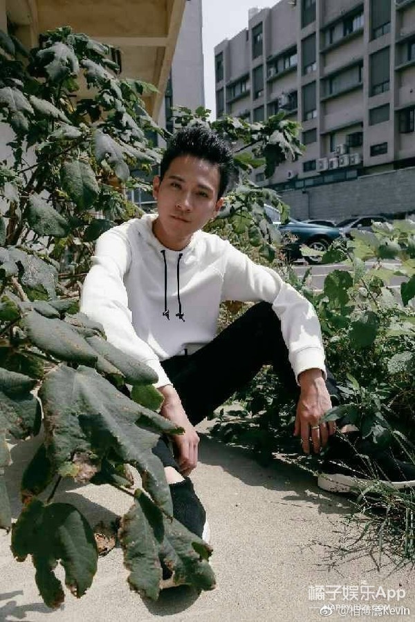 還記得《綠光森林》裡的小威廉嗎？都說不如小時候？