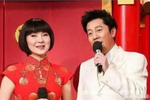 “不老男神”蔡國慶全家合影背後，隱藏著太多的催淚故事