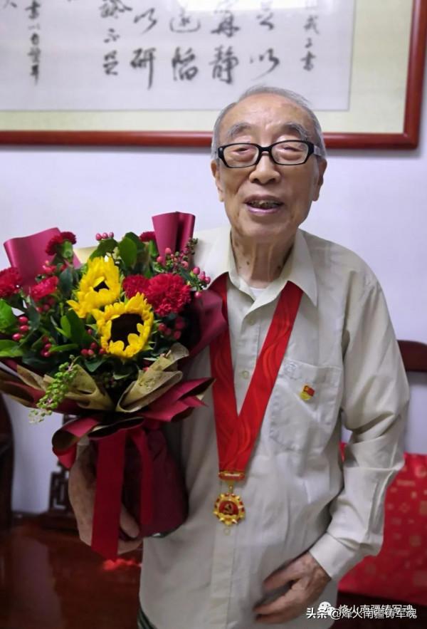 炮兵第一師參加抗日戰爭，解放戰爭，抗美援朝老戰友風采錄專集