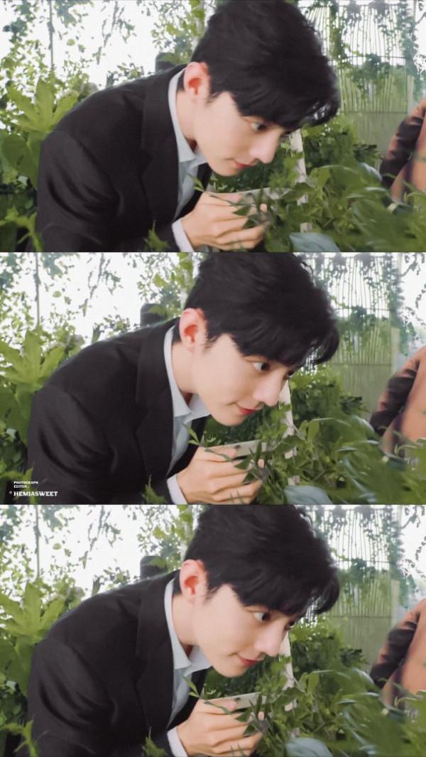 金主霸霸是承包了這塊大屏嗎？