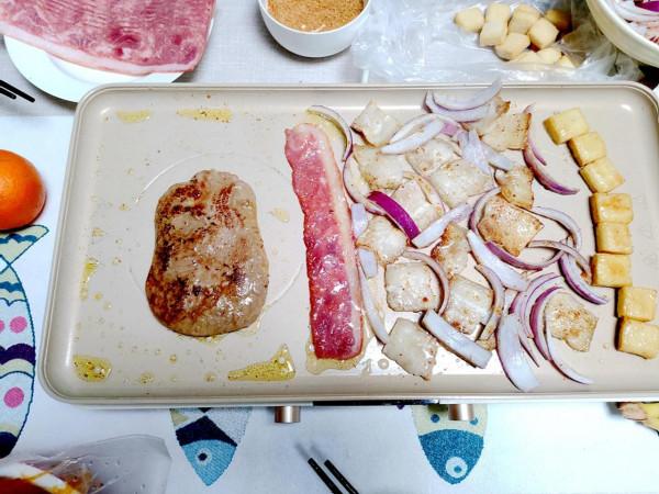 家庭聚會美食，即開即熱，美味告別等待，榮事達暢嗨盤網紅鍋體驗