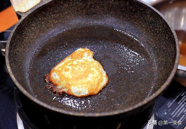 煎荷包蛋很多人都做不好，廚師長教你3種做法和技巧，不粘鍋不散
