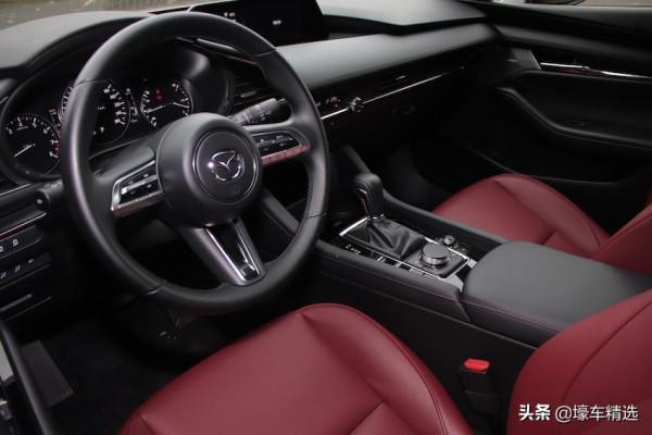 朝豪華車看齊的高階感！2022款馬自達3新車色登場