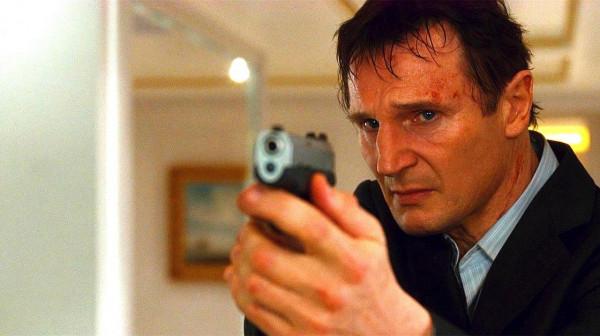 這才叫動作片，退休特工告訴你什麼才叫惹不起，大殺四方