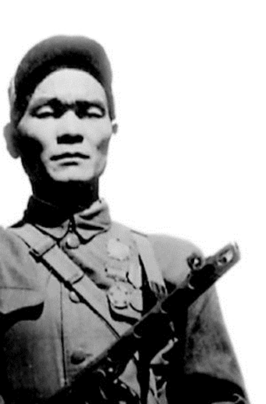 一老人常年拉屍，被質疑品性不良，卻不知他曾是特等功臣