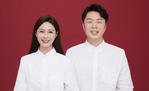 2022年剛過去47天，就有9位明星官宣婚訊，有人結束9年戀愛長跑