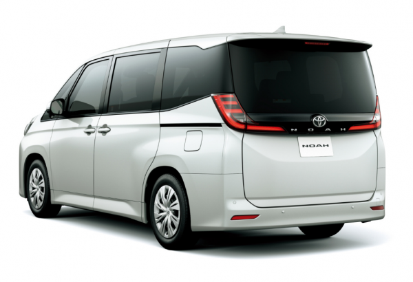 定位低於賽那，提供四驅，豐田新款MPV釋出，網友：加價不買！