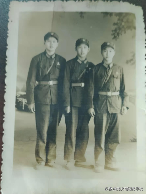 廣州軍區炮兵第一師軍人光輝歲月影像集錦(8) 廣州軍區炮兵第一師軍人光輝歲月影像集錦(8)