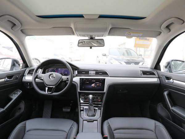 精緻的家用轎車：思域和凌渡，誰是你的心動之選？