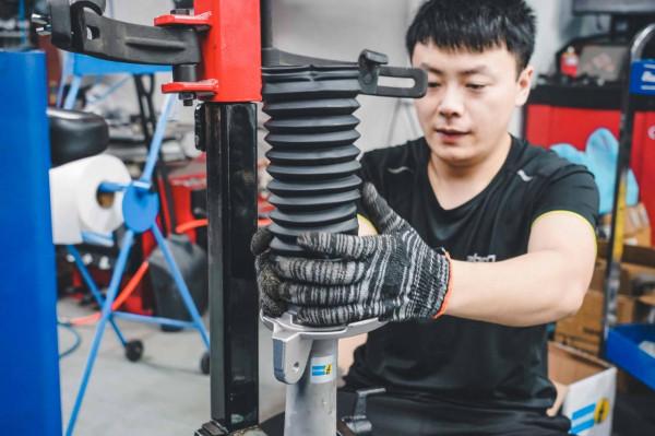 「兼修內外」整備一臺08年的寶馬730LI,重覽那年登陸的絕塵風華 「兼修內外」整備一臺08年的寶馬730LI,重覽那年登陸的絕塵風華