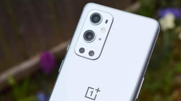 一加 10 Pro VS一加 9 Pro：表現十分驚豔，既穩又狂的全方位進化
