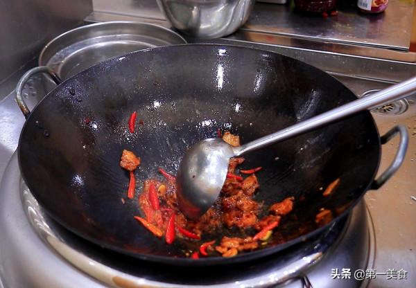 “菌菇”這樣做比紅燒肉還香，嫩滑可口，營養豐富，零難度零技巧