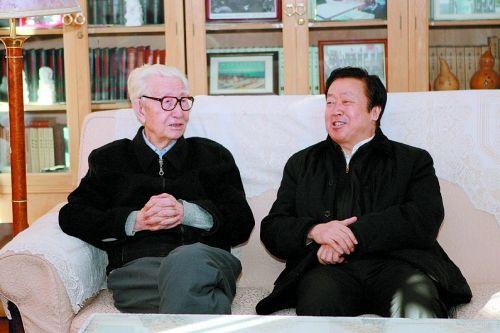 他曾任北京市委書記，後任最高人民法院院長，成就不凡，活了99歲