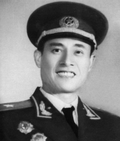 1985年裁軍,四大軍區被撤銷,最後一任司令員哪裡去了? 1985年裁軍,四大軍區被撤銷,最後一任司令員哪裡去了?