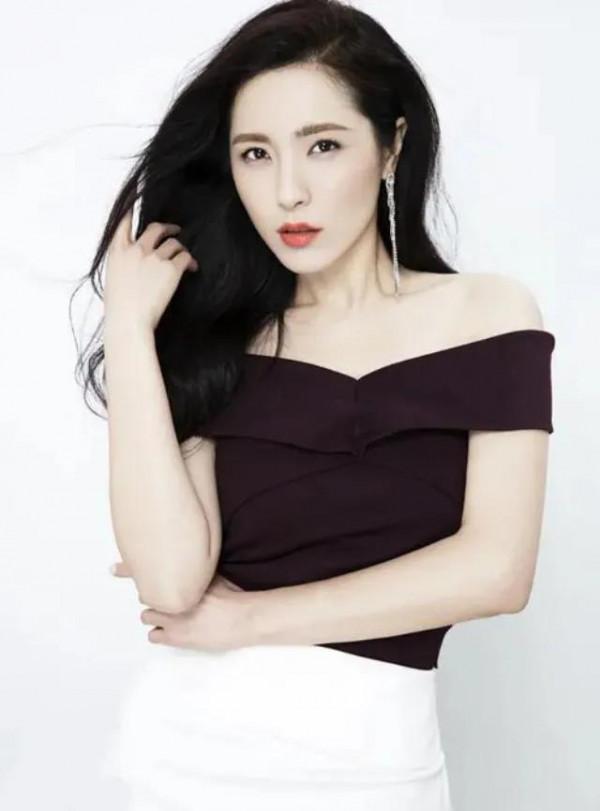 俊俏，曾黎寫真照圖集-中