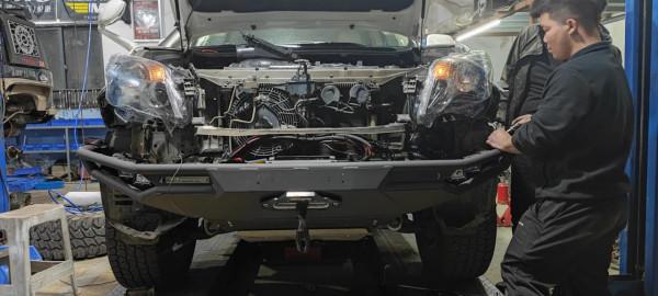 10-13款普拉多安裝掠奪者前槓