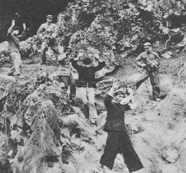 越軍被俘後的真實面目：頑固狡詐又貪生怕死