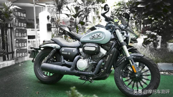 深圳女騎竟把摩托錯當男朋友，川崎，金吉拉三角畸戀《車主說》