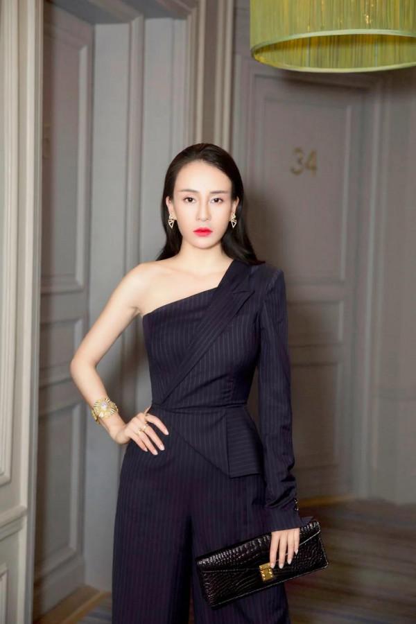 母其彌雅,雲南大山裡走出來的世界瑜伽女神 母其彌雅,雲南大山裡走出來的世界瑜伽女神