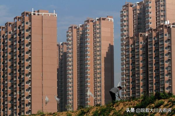 手握三十萬，縣城買房好還是理財好？內行人“這樣說”，很實用