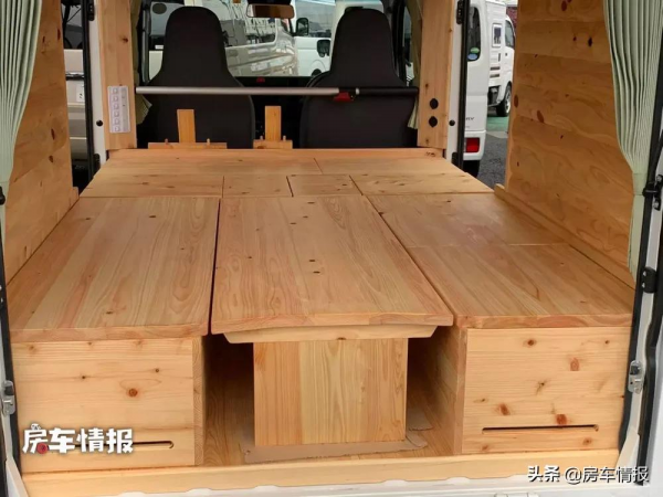 還有比這個小的房車嗎？長僅3.4米能睡兩個人，和老年代步車一樣