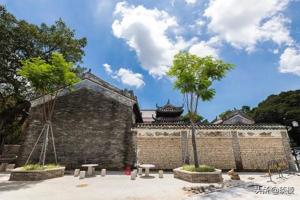 廣東第一大姓氏，有一座中山最大宗祠，匾額上皇帝卻只提了半個字