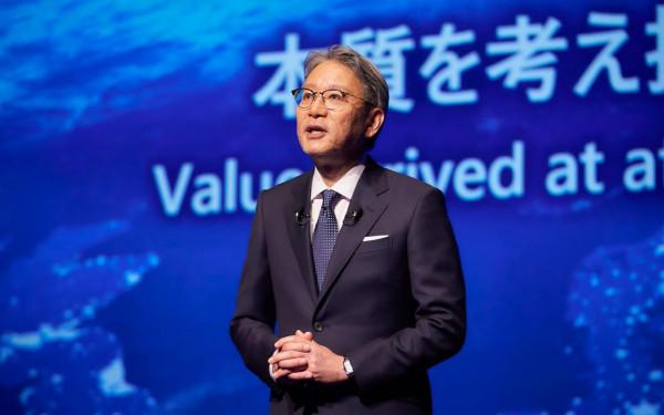 豐田應該停止追求氫燃料的技術研發，專注於純電動汽車的研發