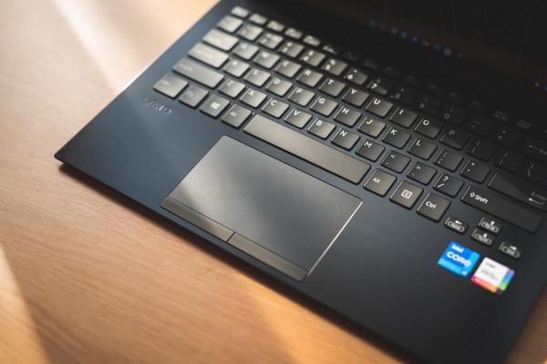 如何在星巴克氣氛組脫穎而出？VAIO SX14 2022版輕薄本評測