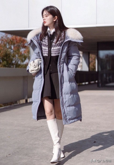 “小白靴”憑什麼這麼火？看到這些穿搭示範就明白了，顯高又減齡