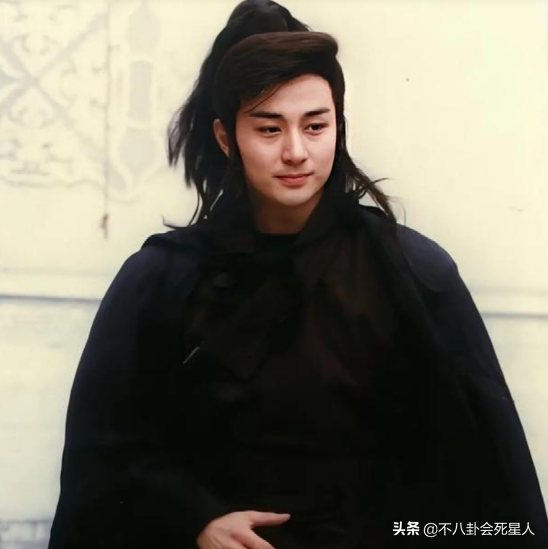 10位香港藝人移居國外現狀:孩子生病看不起,碩士生去餐廳當跑腿 10位香港藝人移居國外現狀:孩子生病看不起,碩士生去餐廳當跑腿