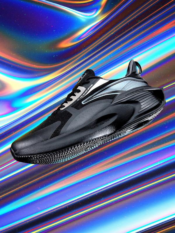 今天只要 ￥299！這雙科幻跑鞋有點帥！網友：國產坦克鞋