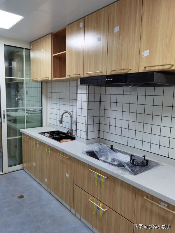 第一次裝修，全屋原木傢俱進場，打掃乾淨越來越像一個家