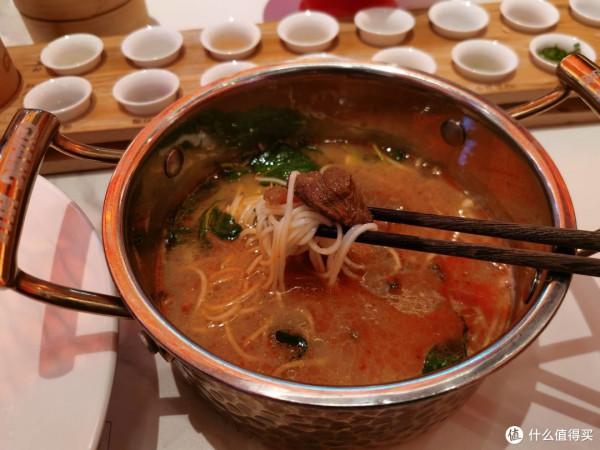 旅行就要邊走邊吃：舌尖上的昆明，盤點我在昆明吃到的各種美食