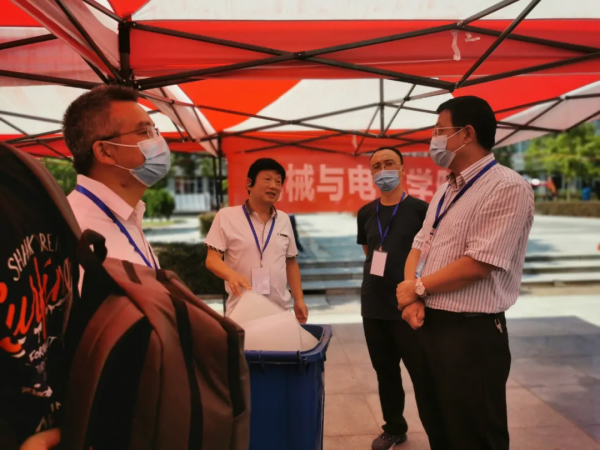 多圖直擊：長江工程職業技術學院2021開學、迎新現場…