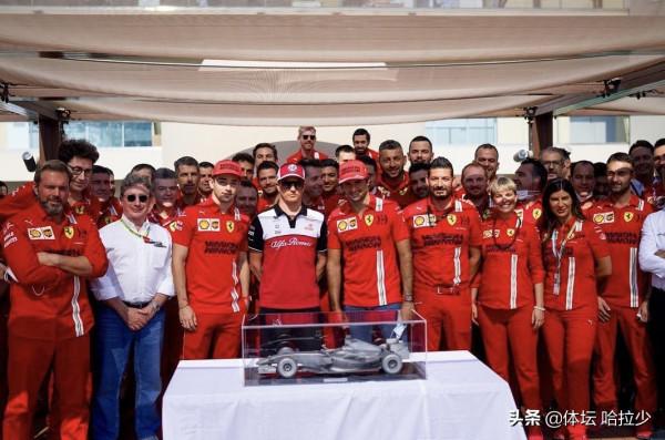 前單位給足面子!法拉利為萊科寧舉辦歡送儀式,紅色躍馬一個時代 前單位給足面子!法拉利為萊科寧舉辦歡送儀式,紅色躍馬一個時代