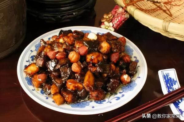 老北京人餐桌上的八道美食,味道都很棒,你吃過嗎? 老北京人餐桌上的八道美食,味道都很棒,你吃過嗎?