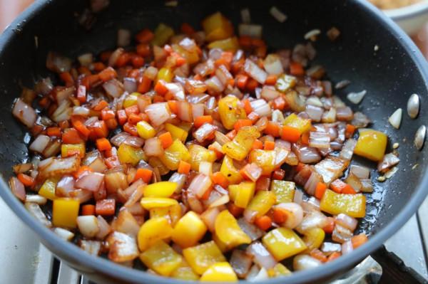 剩米飯別炒著吃，試試這個高階吃法，又香又拉絲，更適合懶人吃