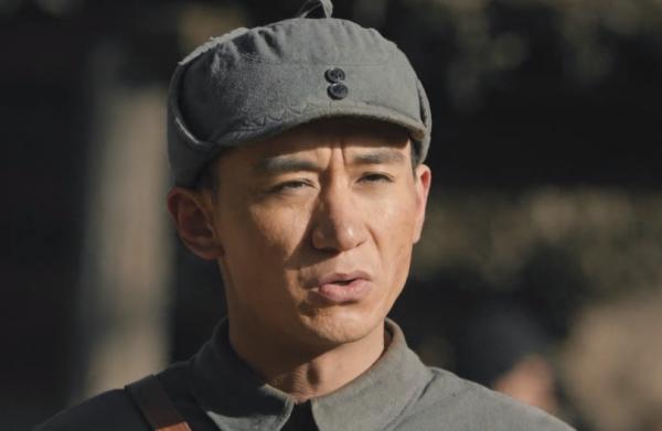 黃牛拉了一堆糞,引起連鎖反應,竟讓敵軍精銳二十五分鐘被全殲 黃牛拉了一堆糞,引起連鎖反應,竟讓敵軍精銳二十五分鐘被全殲