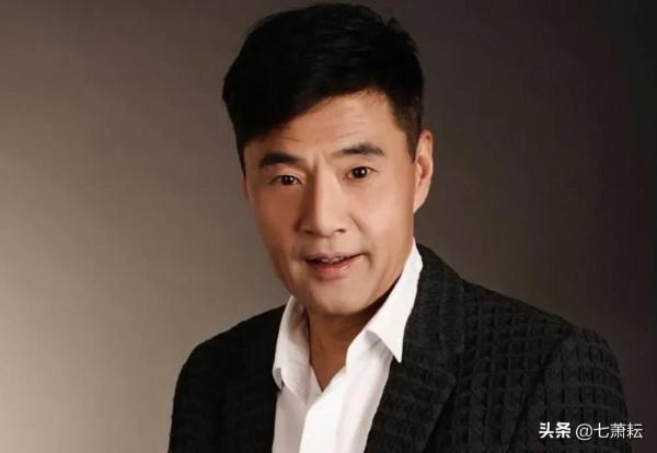 於榮光與35年髮妻離婚,被爆銀行存款5000萬,網友:才存這點錢? 於榮光與35年髮妻離婚,被爆銀行存款5000萬,網友:才存這點錢?