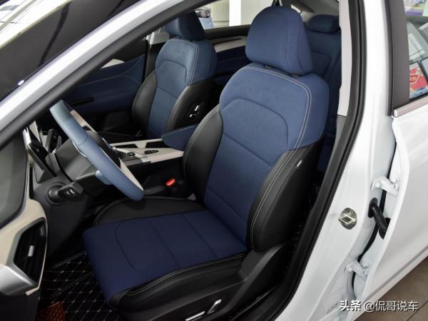 三廂實用大空間，便宜養護成本低配置還高，實拍幾何A