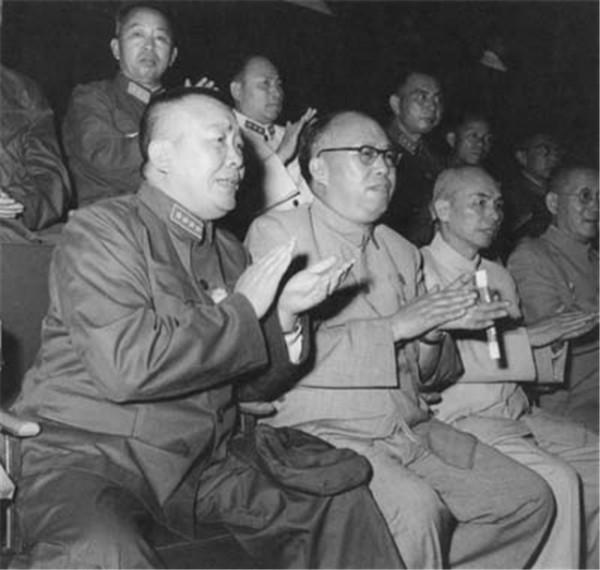 十大元帥墓地今何在?元帥們去世後都葬在了哪裡?蒼松翠柏掩忠魂 十大元帥墓地今何在?元帥們去世後都葬在了哪裡?蒼松翠柏掩忠魂