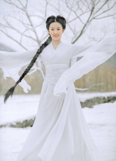 同是金庸女主,兩屆“小龍女”放在一起,李若彤跟劉亦菲你更喜歡誰